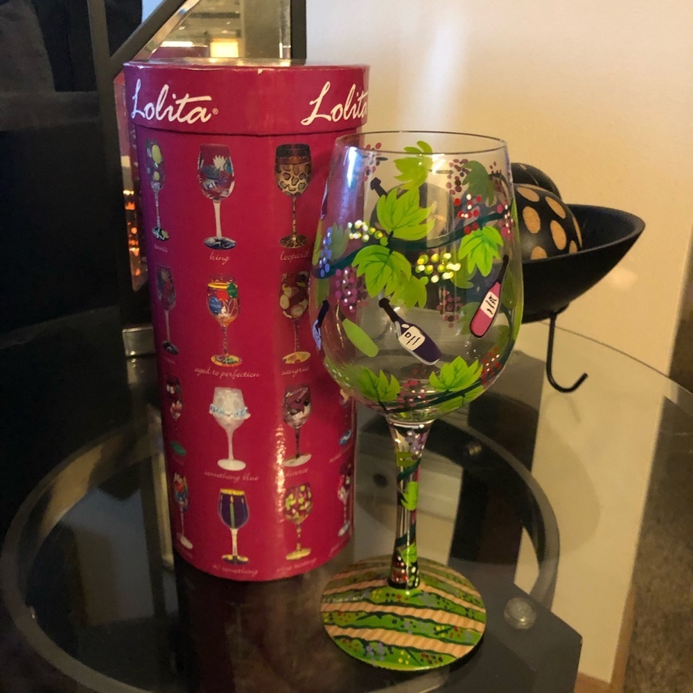 Lolita Wine Tasting Hand Painted 15oz Wine Glass NIB Collectible - Picture 4 of 8